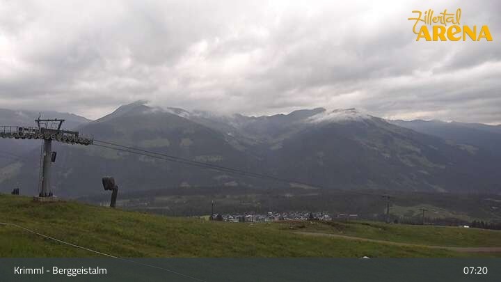 Archived image Webcam Hochkrimml - View Berggeistalm