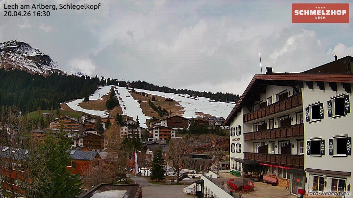 Archived image Webcam Hotel Schmelzhof (Lech)