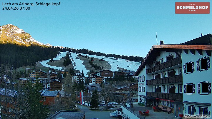 Archived image Webcam Hotel Schmelzhof (Lech)
