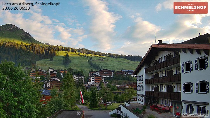 Archived image Webcam Hotel Schmelzhof (Lech)