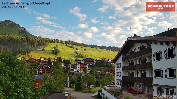 Archived image Webcam Hotel Schmelzhof (Lech)