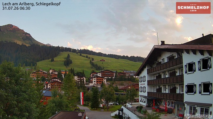 Archived image Webcam Hotel Schmelzhof (Lech)