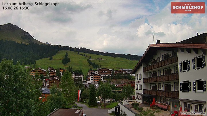 Archived image Webcam Hotel Schmelzhof (Lech)