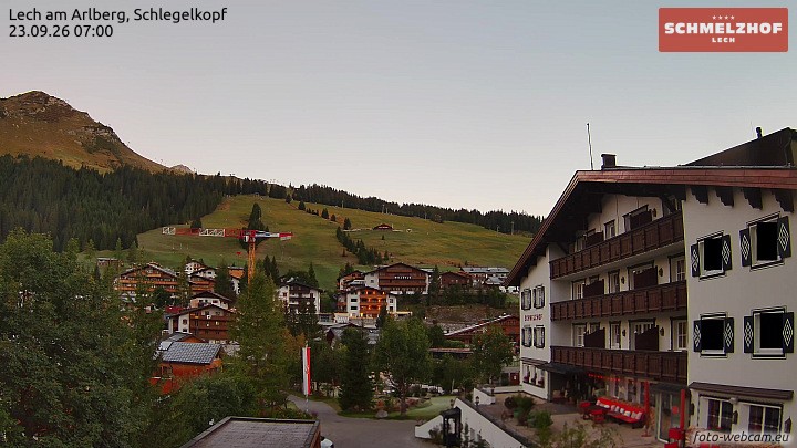 Archived image Webcam Hotel Schmelzhof (Lech)