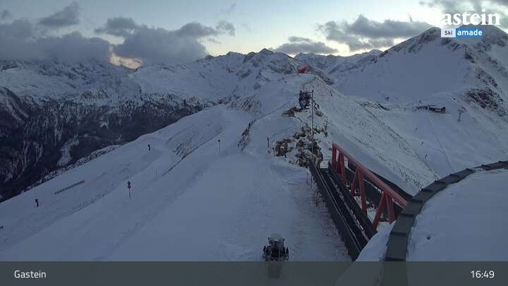 Archived image Webcam Stubnerkogel Top Station South