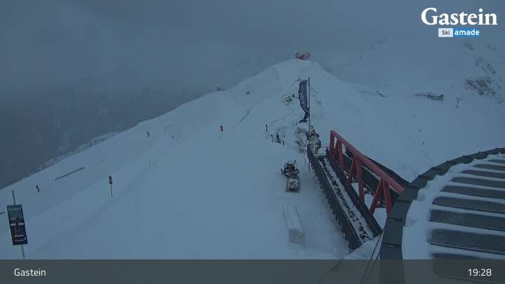 Archiv Foto Webcam Stubnerkogel Bergstation Süd