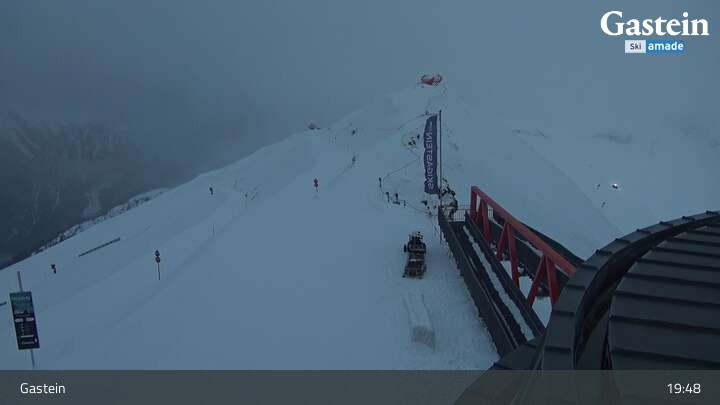 Archived image Webcam Stubnerkogel Top Station South