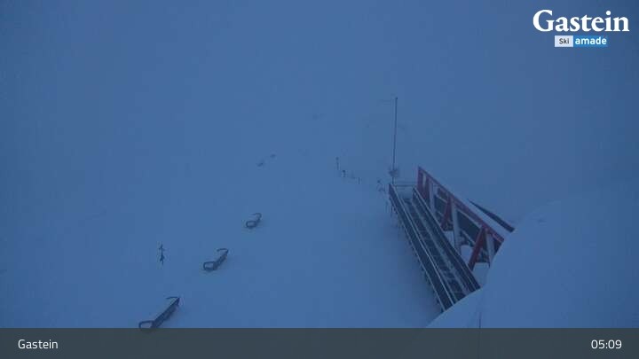 Archived image Webcam Stubnerkogel Top Station South