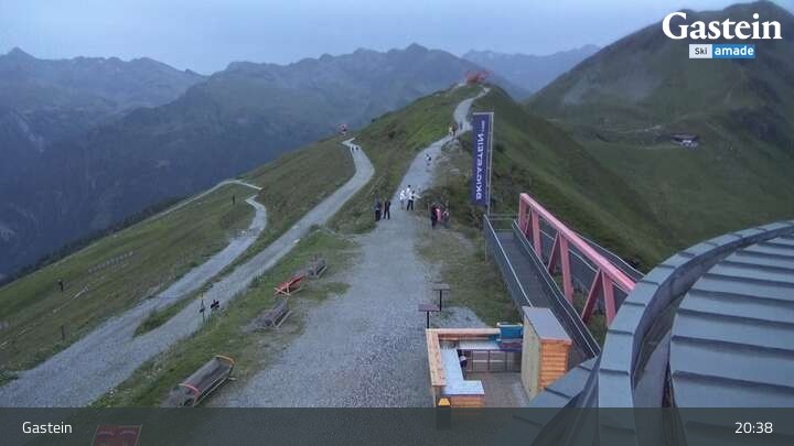 Archiv Foto Webcam Stubnerkogel Bergstation Süd