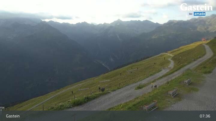 Archived image Webcam Stubnerkogel Top Station South