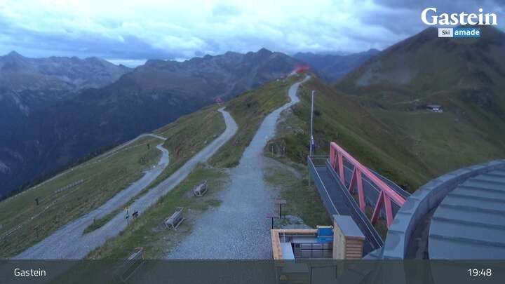 Archiv Foto Webcam Stubnerkogel Bergstation Süd