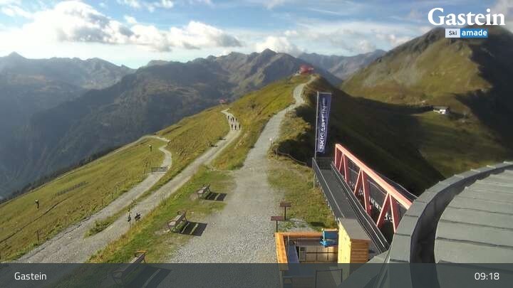 Archived image Webcam Stubnerkogel Top Station South