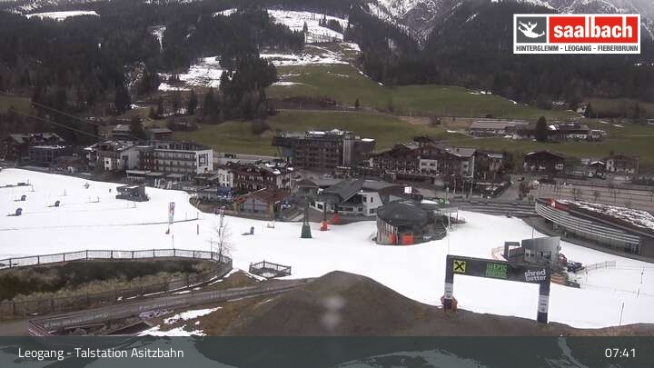 Archiv Foto Webcam Asitzbahn Talstation in Leogang