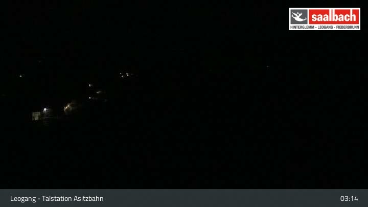 Archived image Webcam Asitzbahn Base Station in Leogang