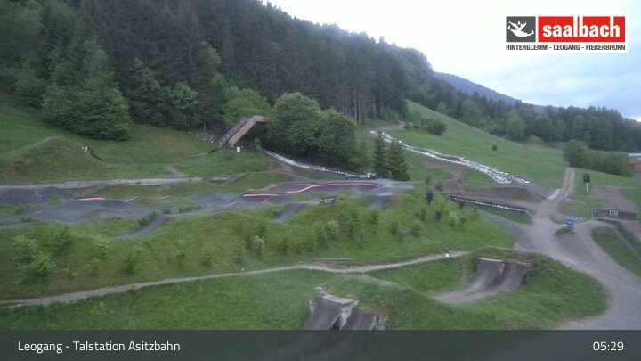 Archiv Foto Webcam Asitzbahn Talstation in Leogang