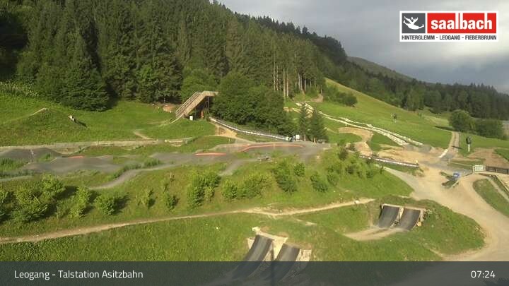 Archiv Foto Webcam Asitzbahn Talstation in Leogang