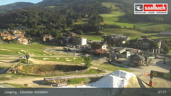 Archiv Foto Webcam Asitzbahn Talstation in Leogang