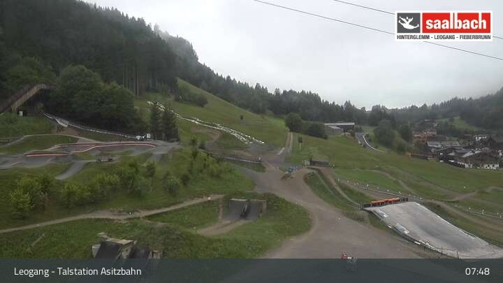 Archiv Foto Webcam Leogang: Asitzbahn Talstation