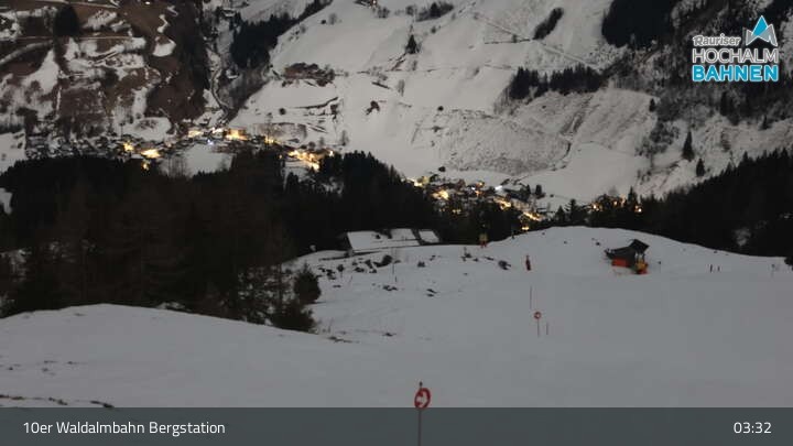 Archiv Foto Webcam Waldalmbahn Bergstation (Rauris)