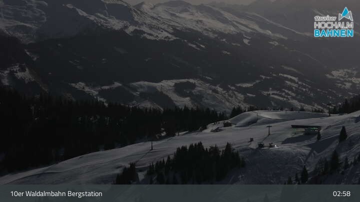 Archiv Foto Webcam Waldalmbahn Bergstation (Rauris)