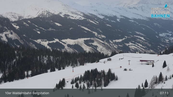 Archiv Foto Webcam Waldalmbahn Bergstation (Rauris)
