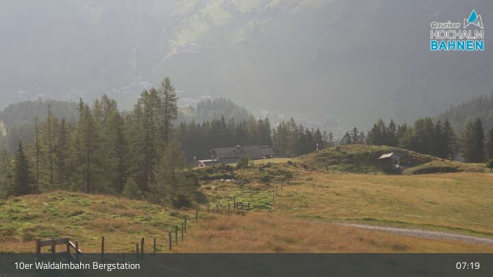 Archiv Foto Webcam Waldalmbahn Bergstation (Rauris)