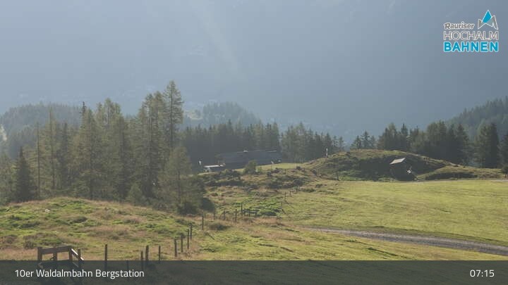 Archiv Foto Webcam Waldalmbahn Bergstation (Rauris)