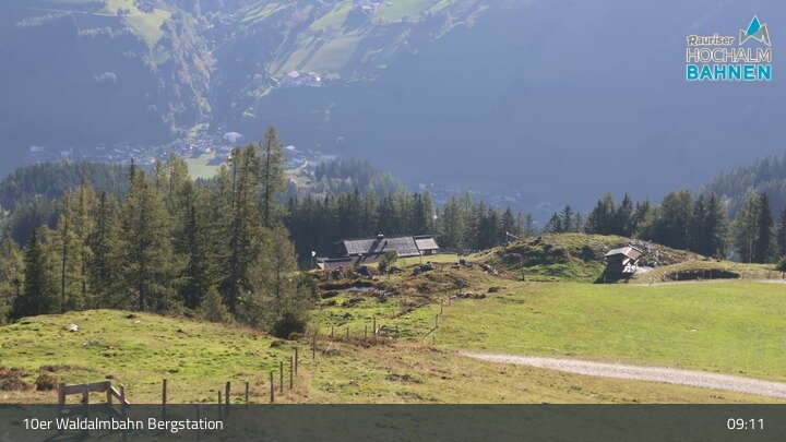 Archiv Foto Webcam Waldalmbahn Bergstation (Rauris)