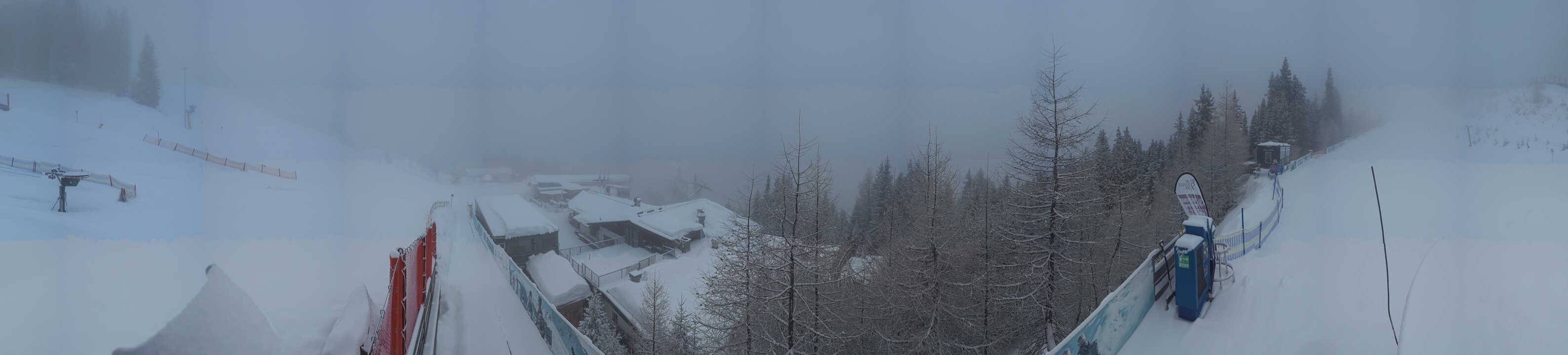 Archived image Webcam Bergbahnen See in Tyrol - Medrig Center