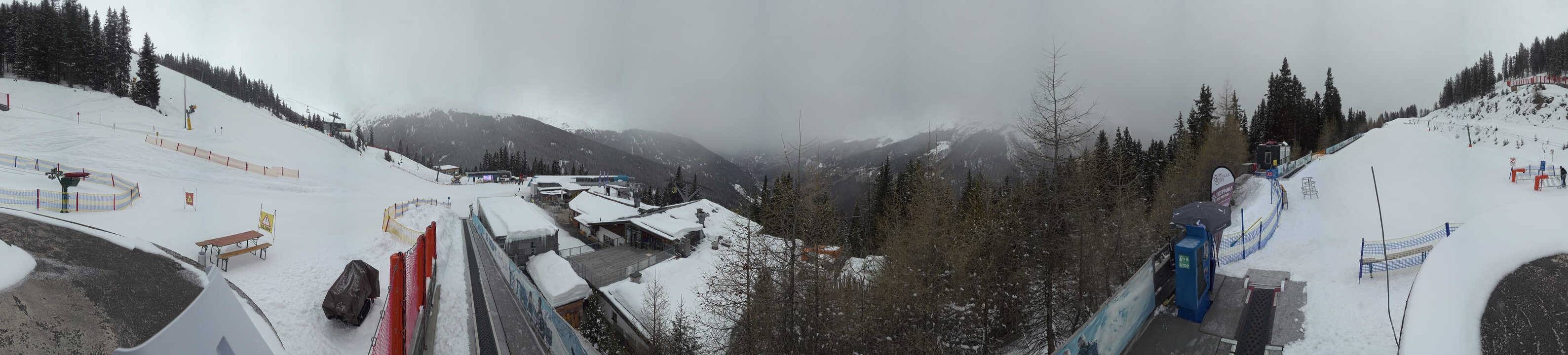 Archiv Foto Webcam Bergbahnen See in Tirol - Medrig Center