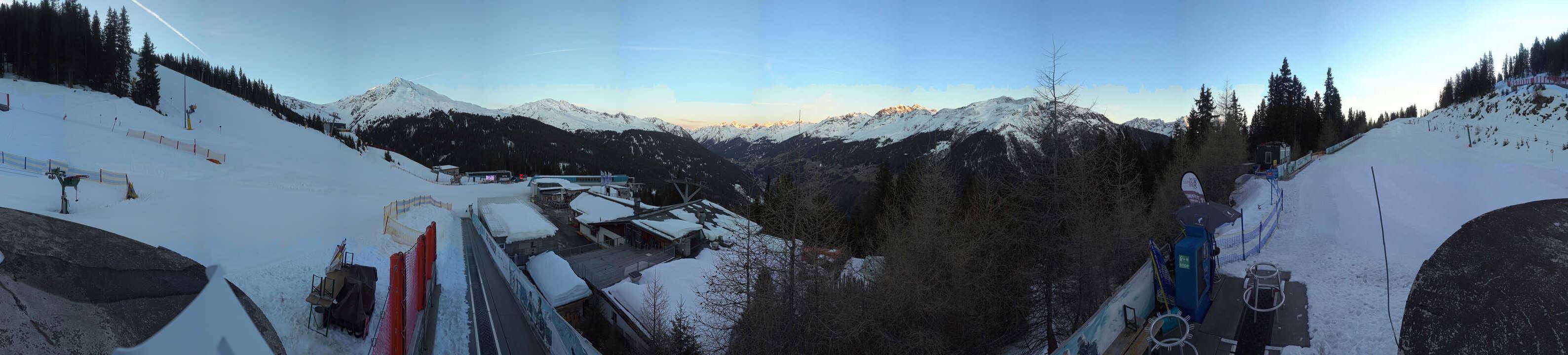 Archived image Webcam Bergbahnen See in Tyrol - Medrig Center