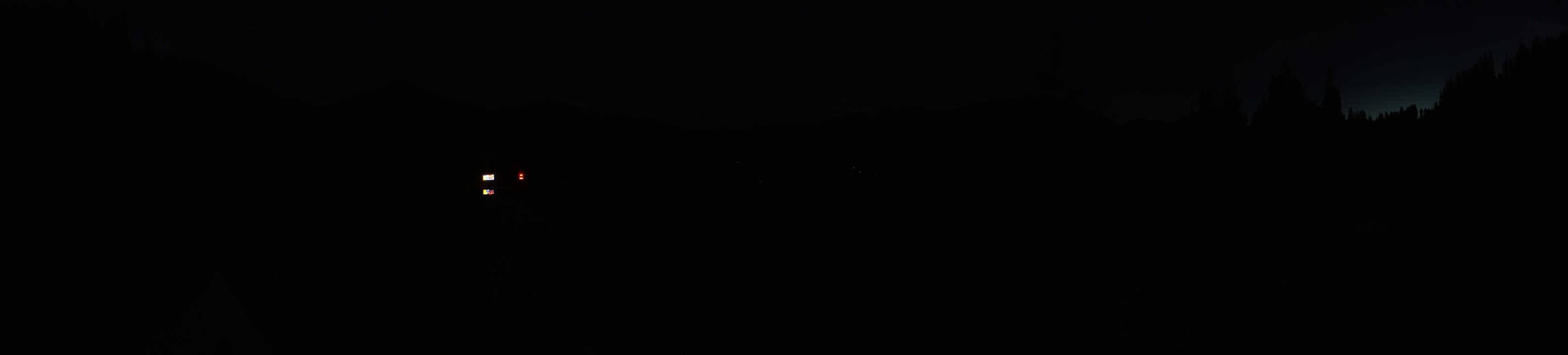 Archived image Webcam Bergbahnen See in Tyrol - Medrig Center