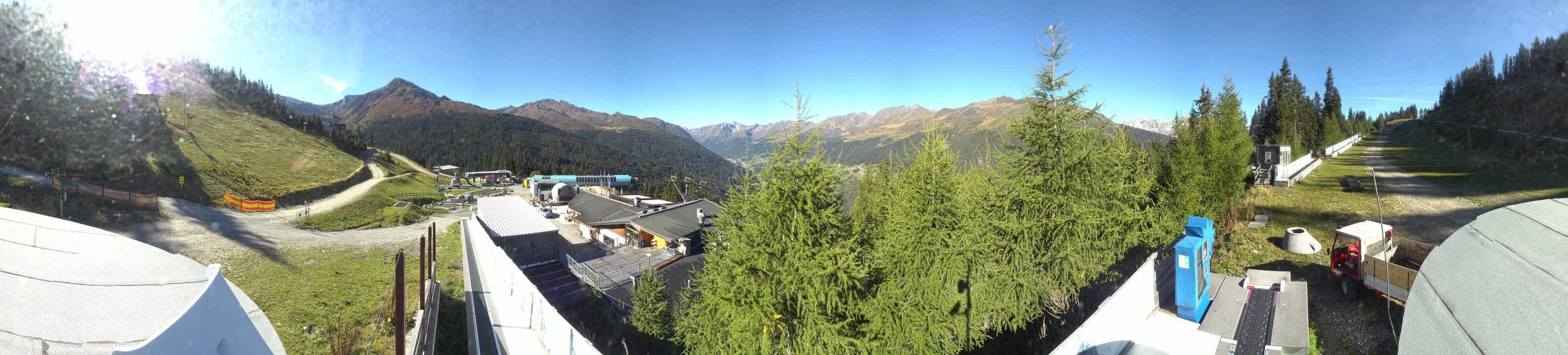 Archived image Webcam Bergbahnen See in Tyrol - Medrig Center