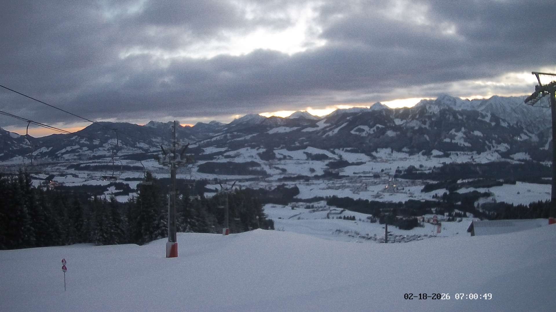 Archiv Foto Webcam Ausblick Mittelstation Hörnerbahn