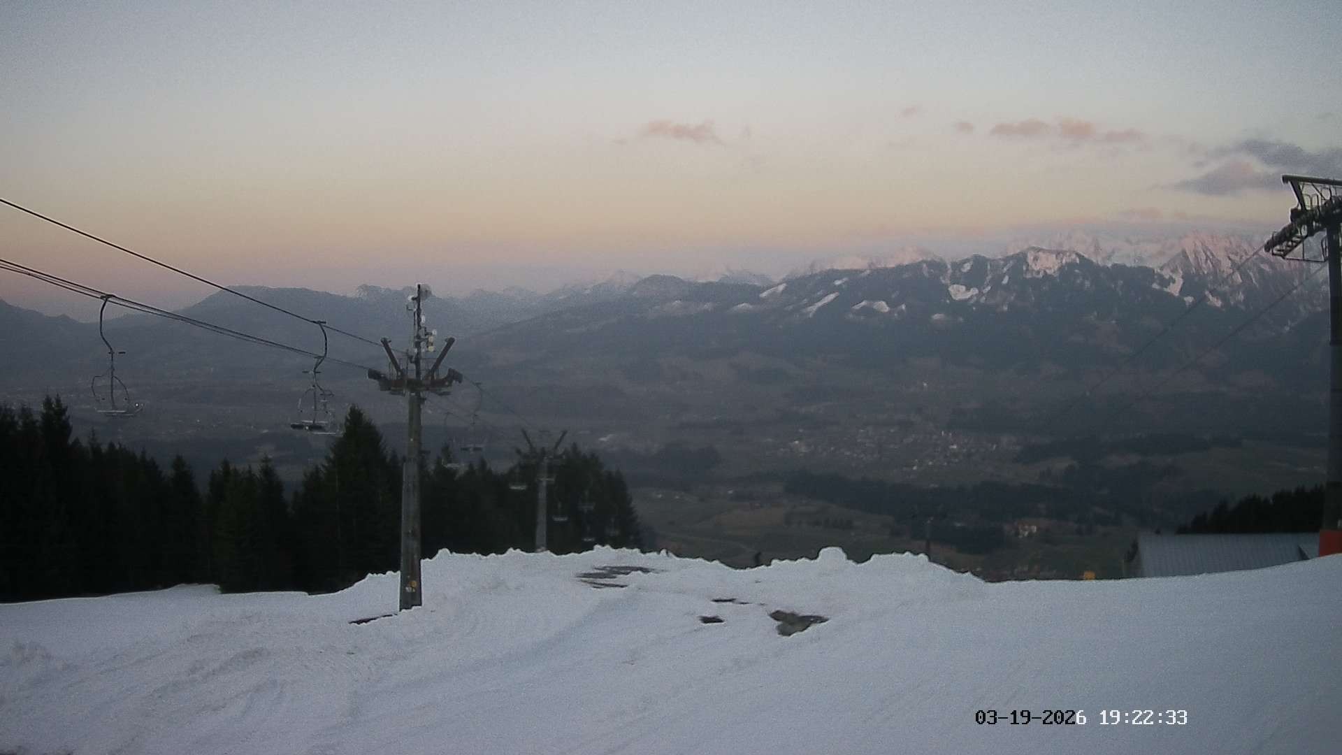 Archiv Foto Webcam Ausblick Mittelstation Hörnerbahn