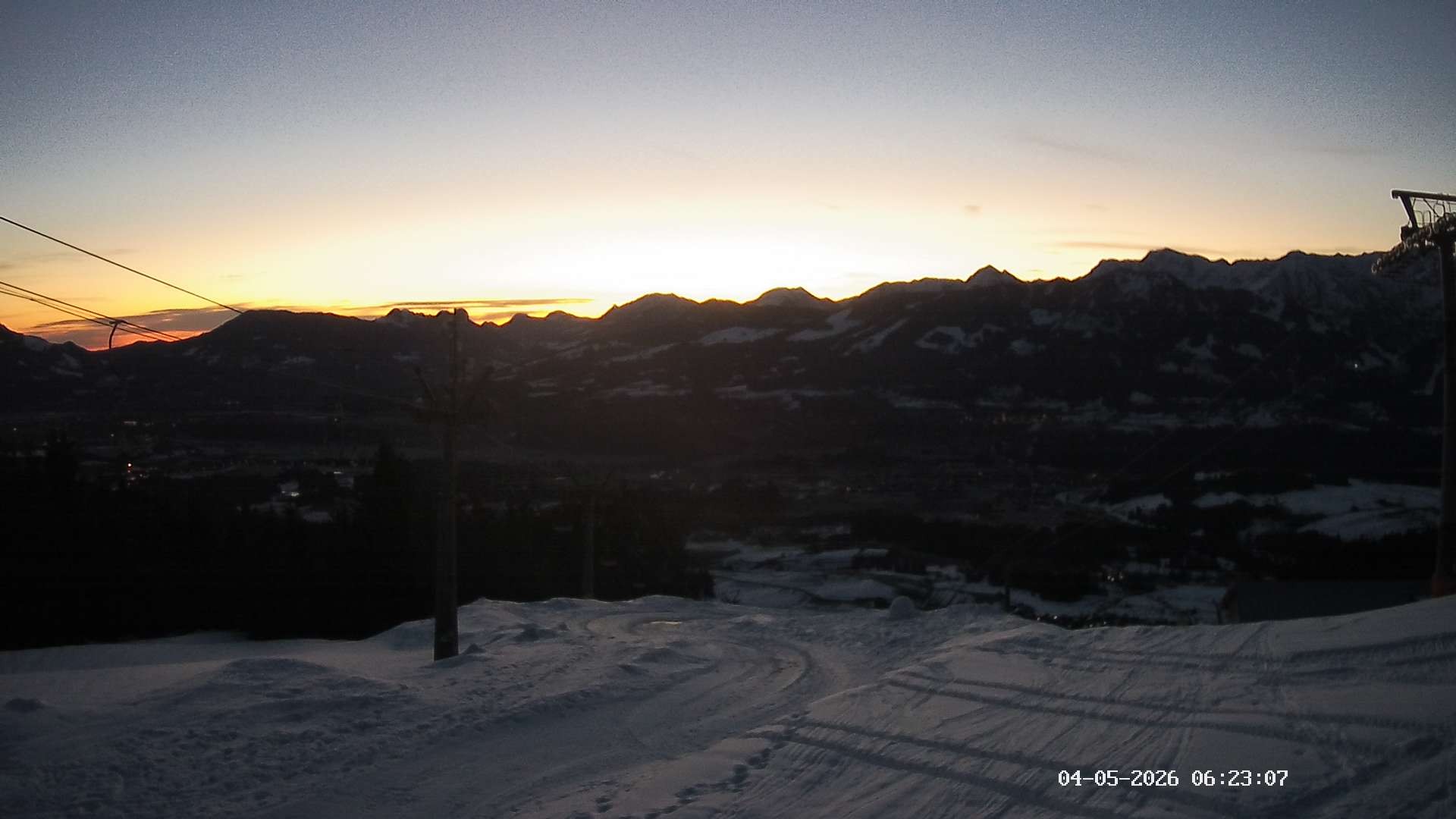 Archiv Foto Webcam Ausblick Mittelstation Hörnerbahn