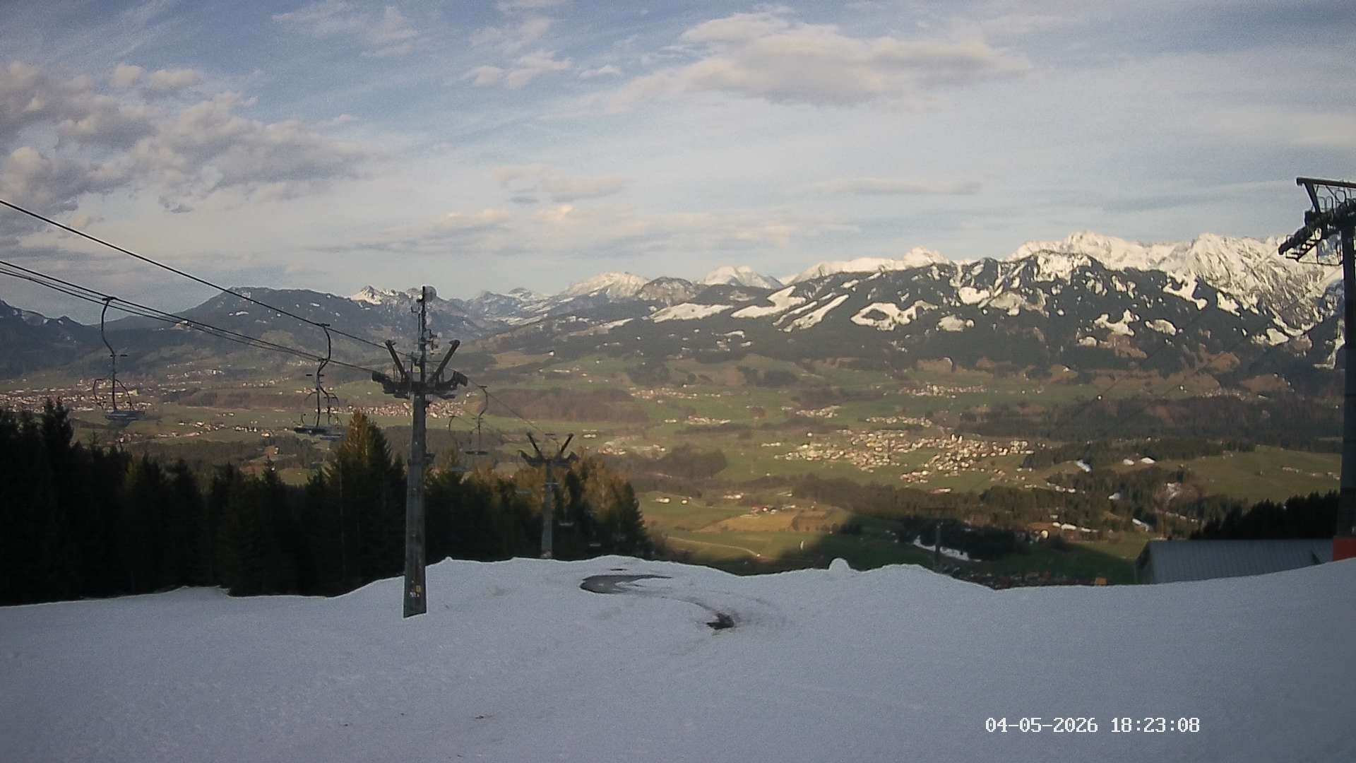 Archiv Foto Webcam Ausblick Mittelstation Hörnerbahn