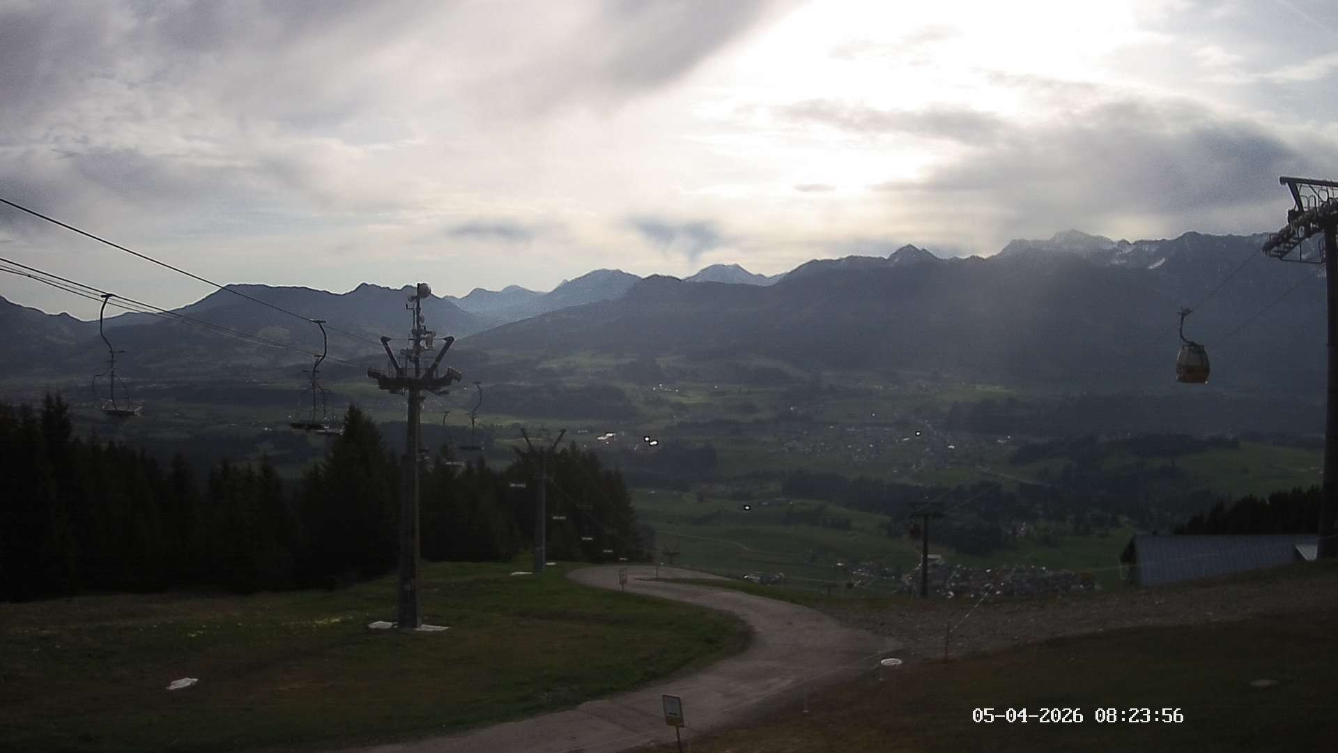 Archiv Foto Webcam Ausblick Mittelstation Hörnerbahn