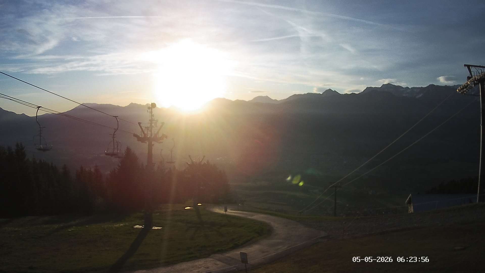 Archiv Foto Webcam Ausblick Mittelstation Hörnerbahn