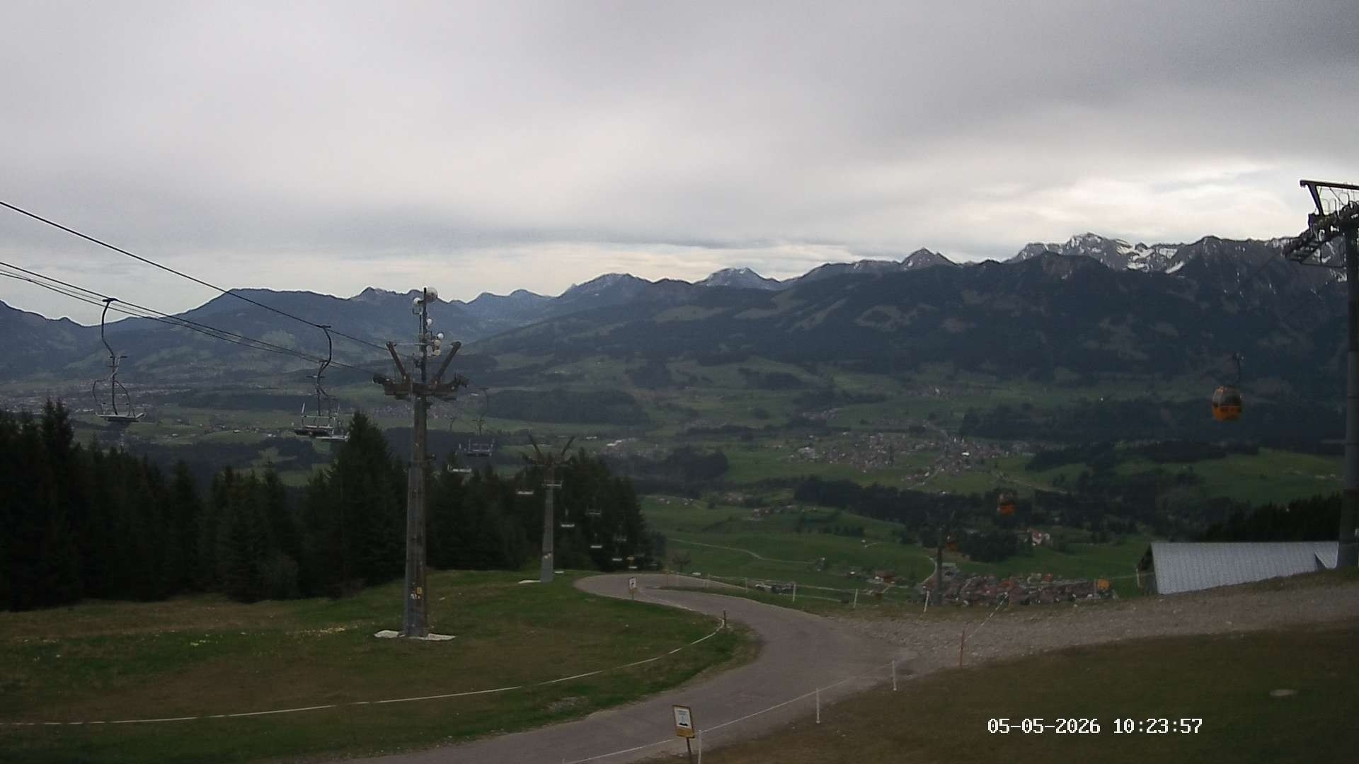 Archiv Foto Webcam Ausblick Mittelstation Hörnerbahn