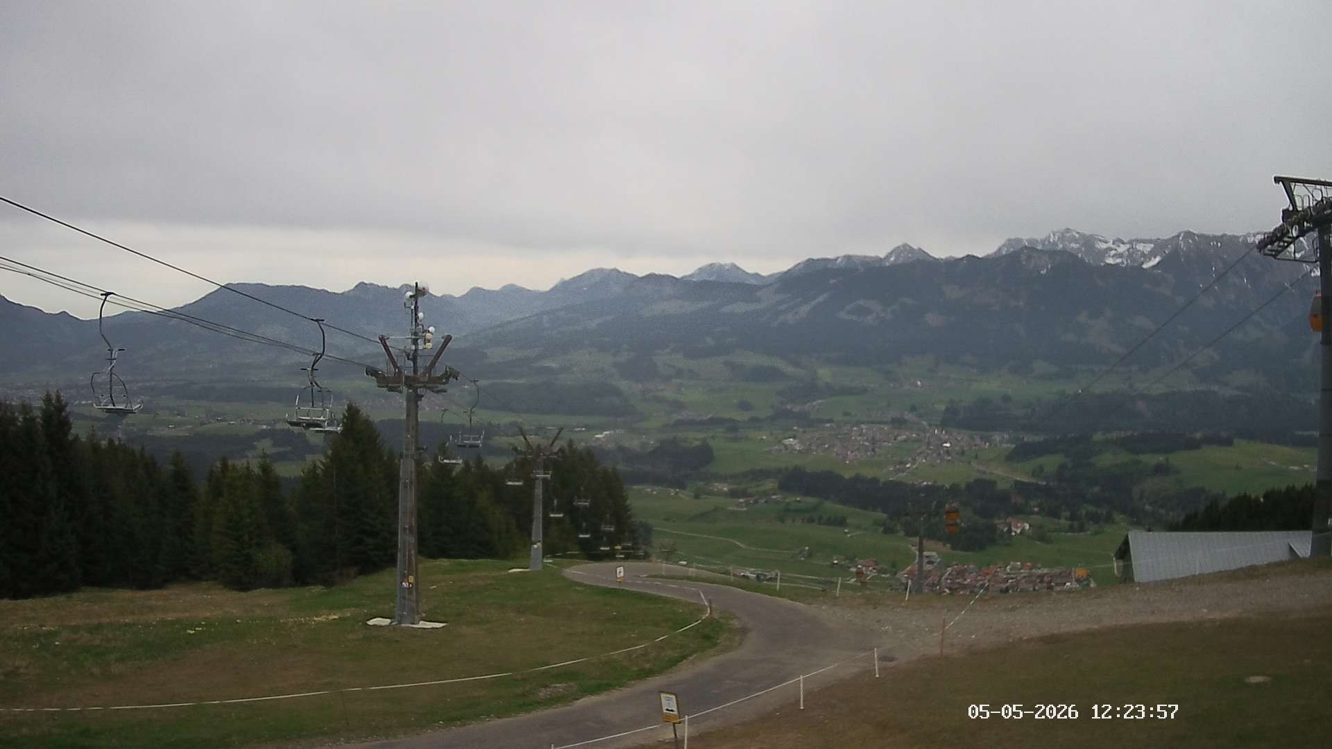 Archiv Foto Webcam Ausblick Mittelstation Hörnerbahn