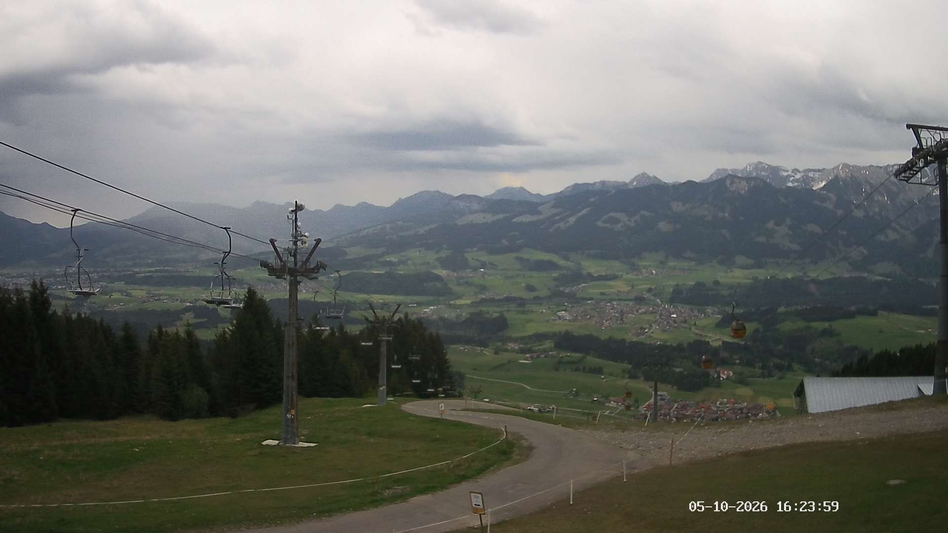 Archiv Foto Webcam Ausblick Mittelstation Hörnerbahn