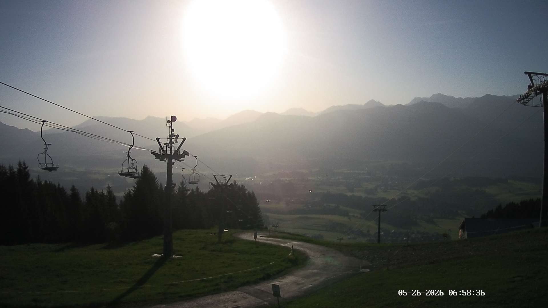 Archiv Foto Webcam Ausblick Mittelstation Hörnerbahn