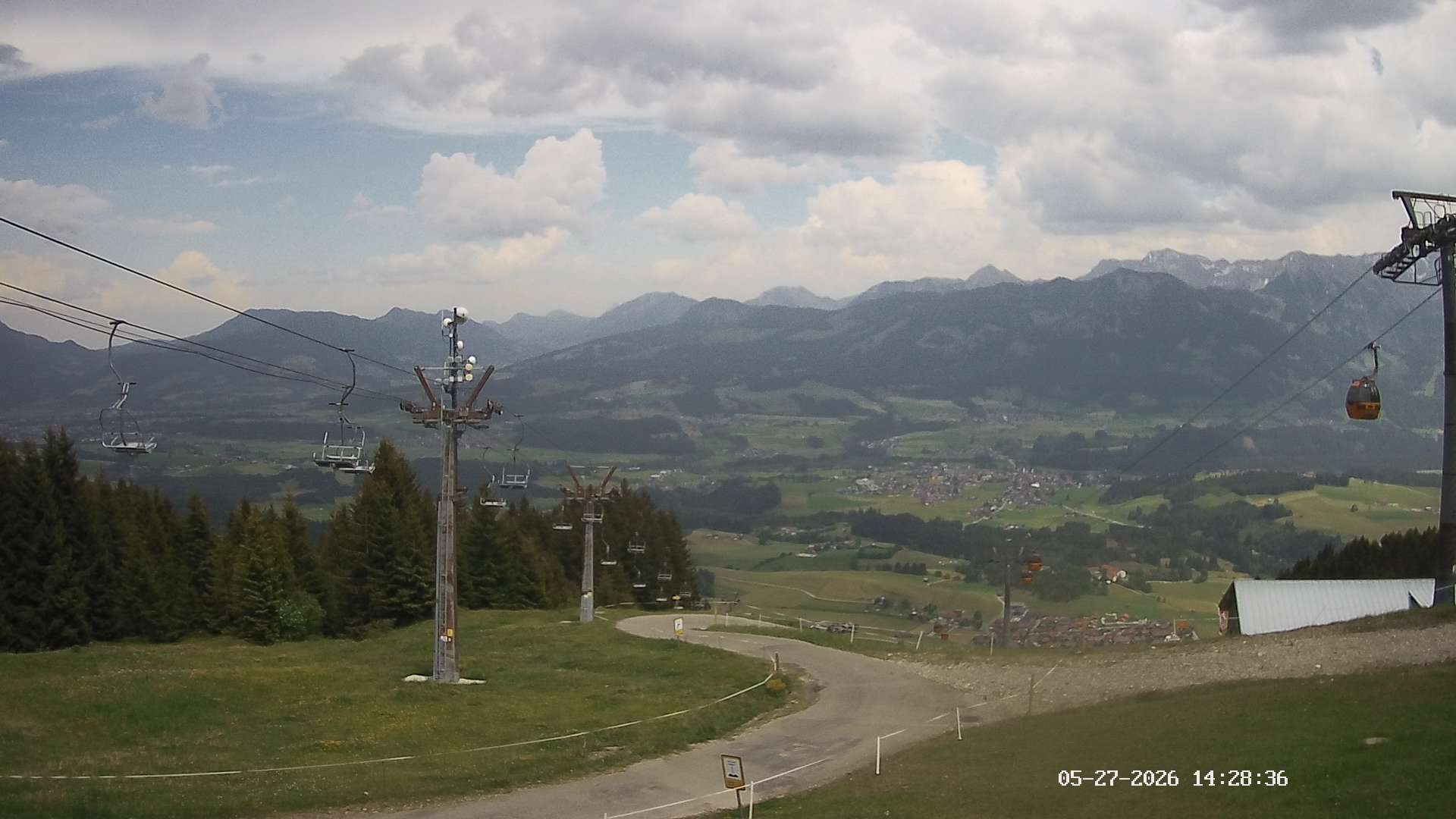 Archiv Foto Webcam Ausblick Mittelstation Hörnerbahn