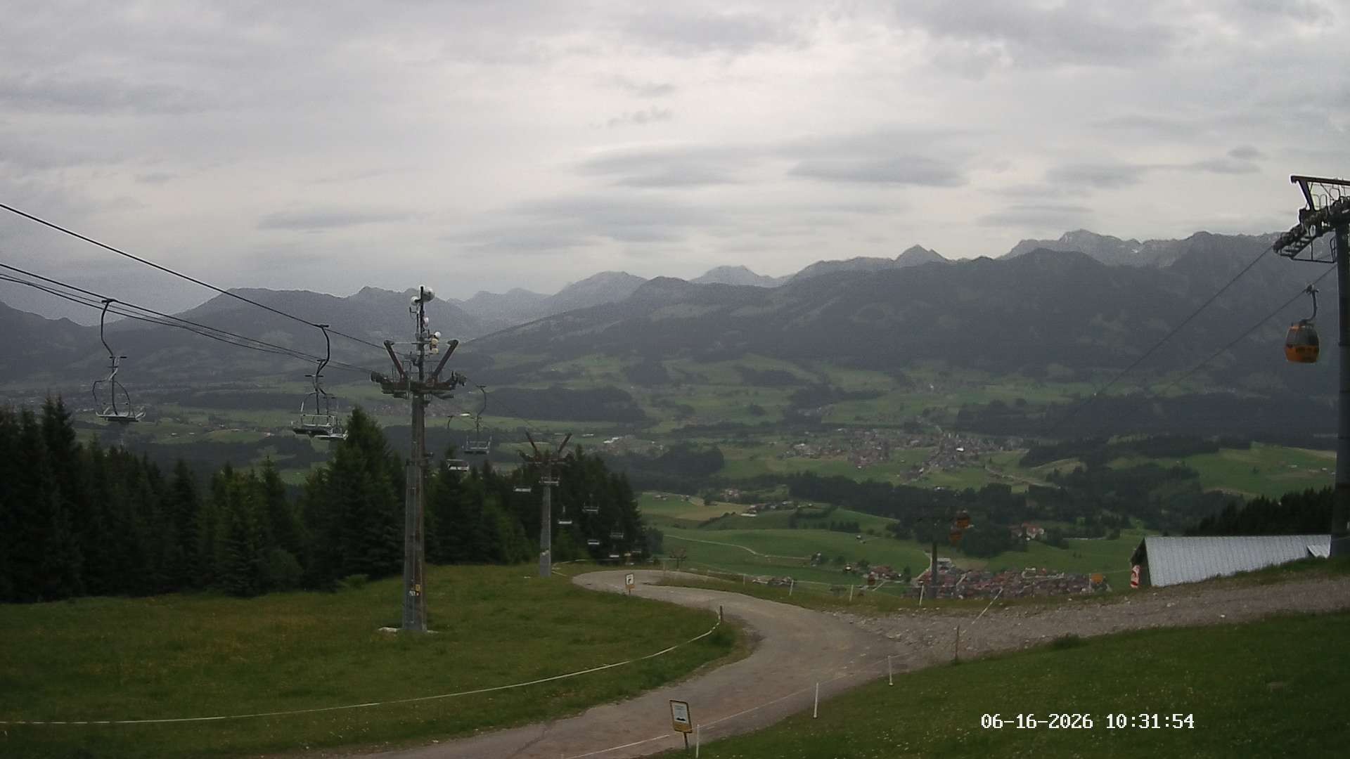 Archiv Foto Webcam Ausblick Mittelstation Hörnerbahn