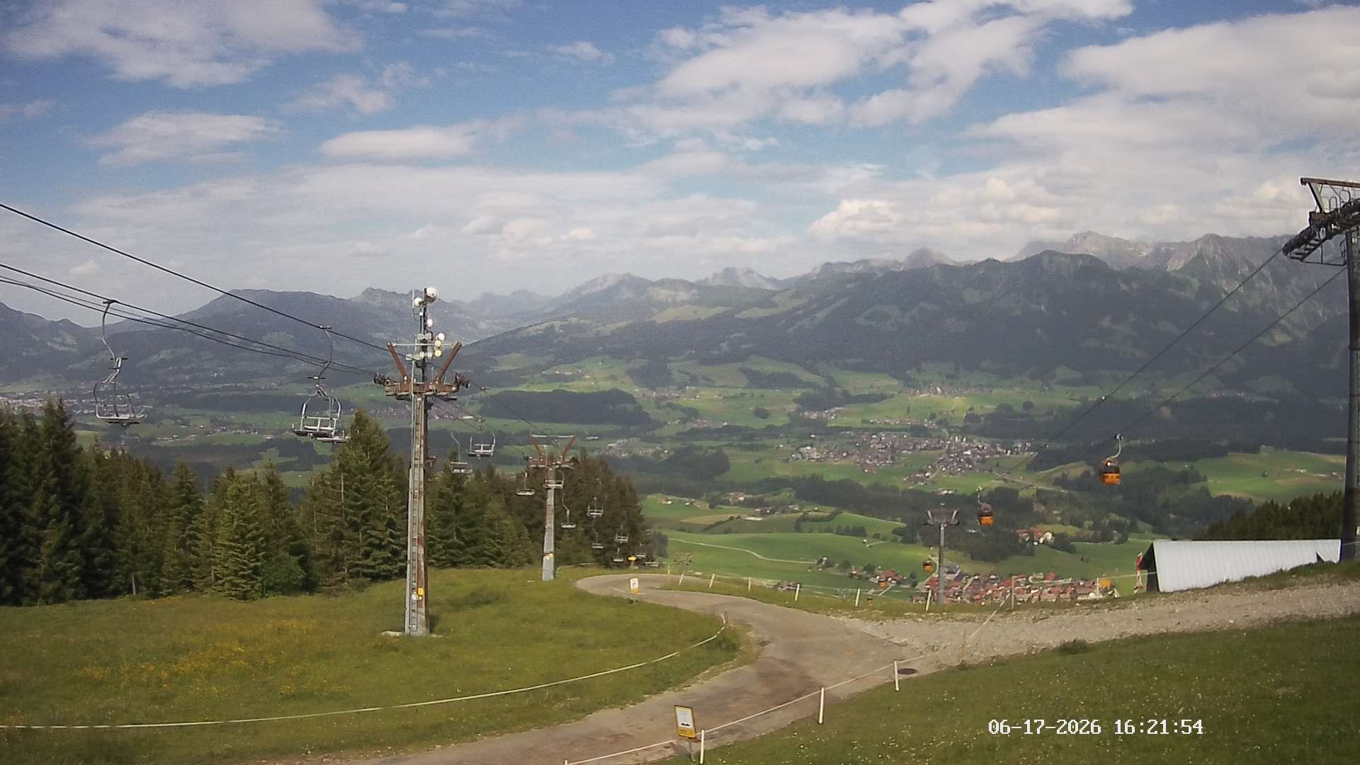Archived image Webcam Hörnerbahn Bolsterlang