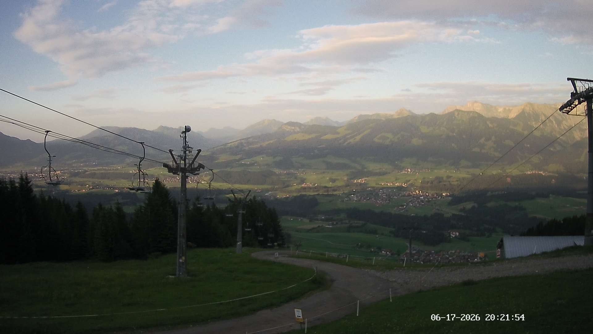 Archived image Webcam Hörnerbahn Bolsterlang