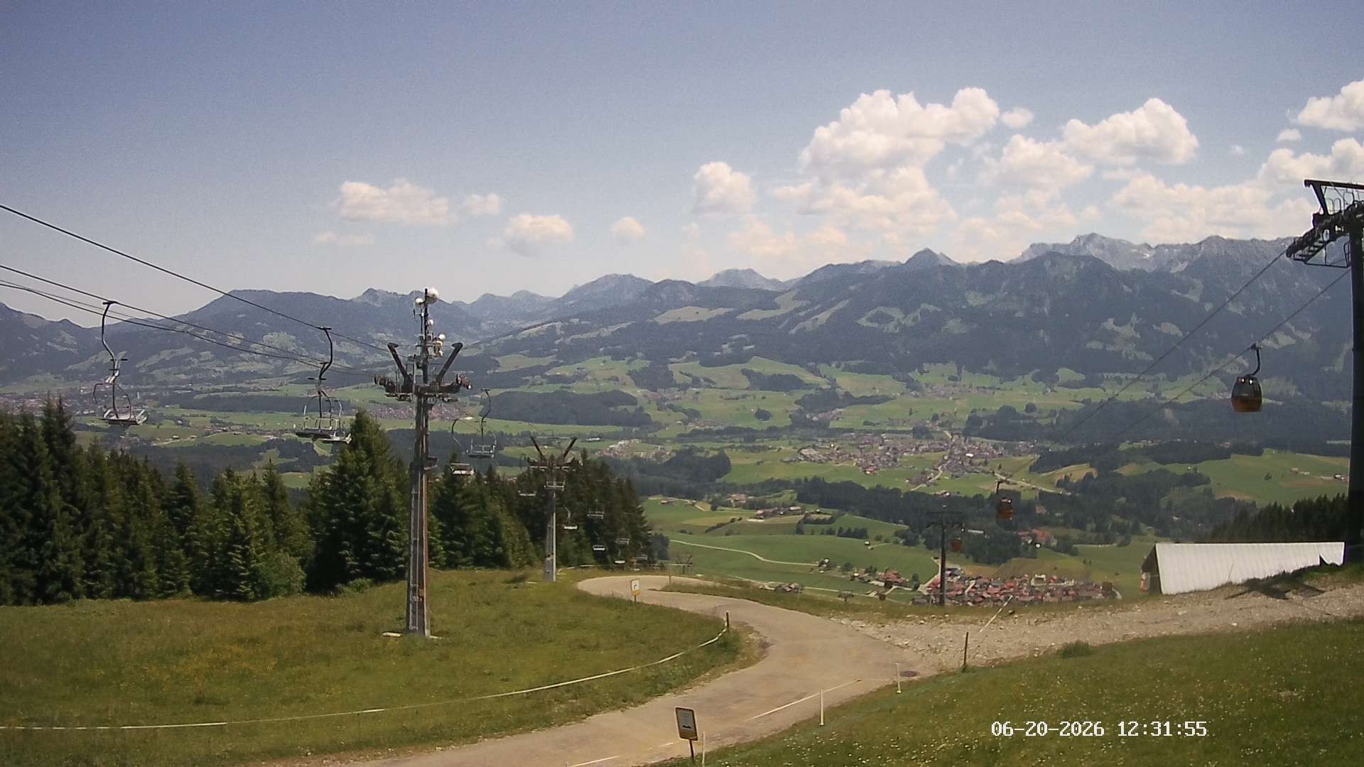 Archiv Foto Webcam Ausblick Mittelstation Hörnerbahn