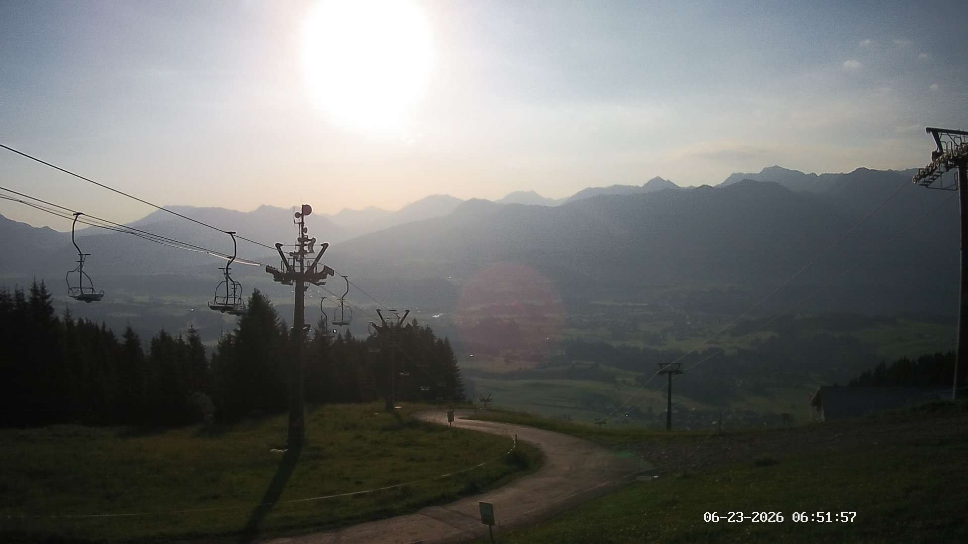 Archiv Foto Webcam Ausblick Mittelstation Hörnerbahn