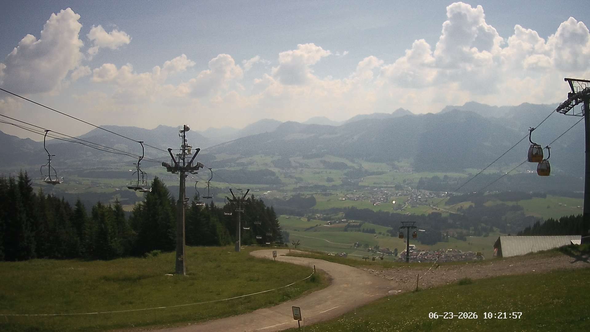 Archiv Foto Webcam Ausblick Mittelstation Hörnerbahn